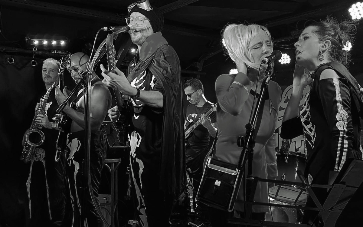 Cobra Fantastic @ Sunset Sunside